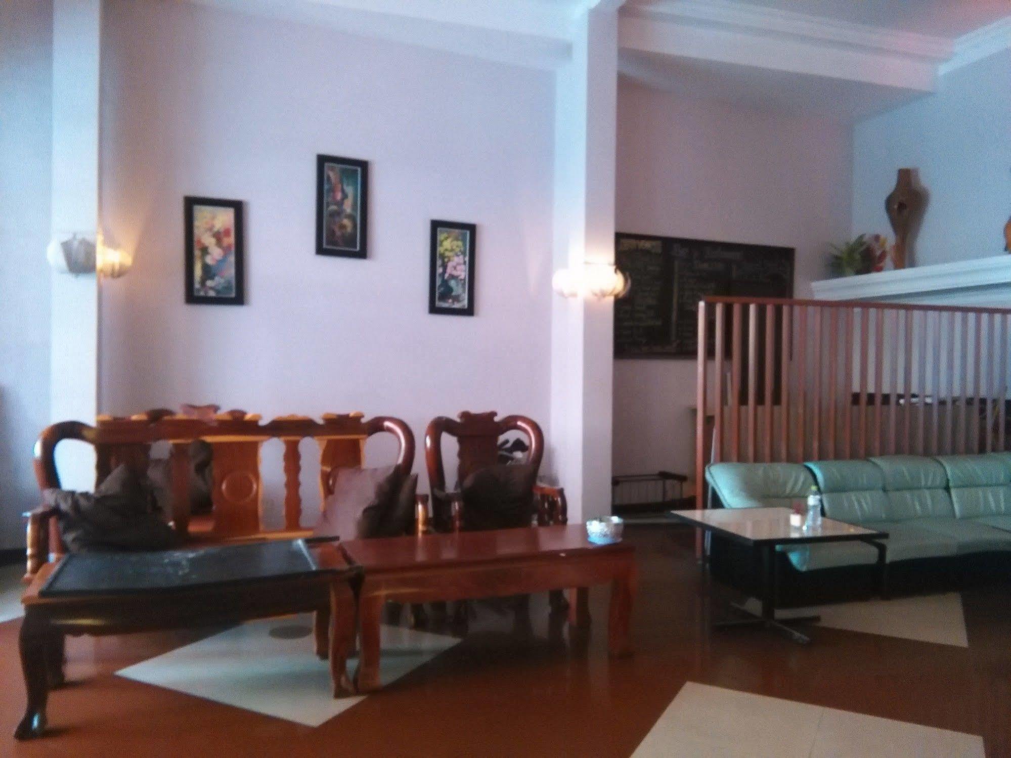 Mama'S Villa Phnom Penh Exterior foto